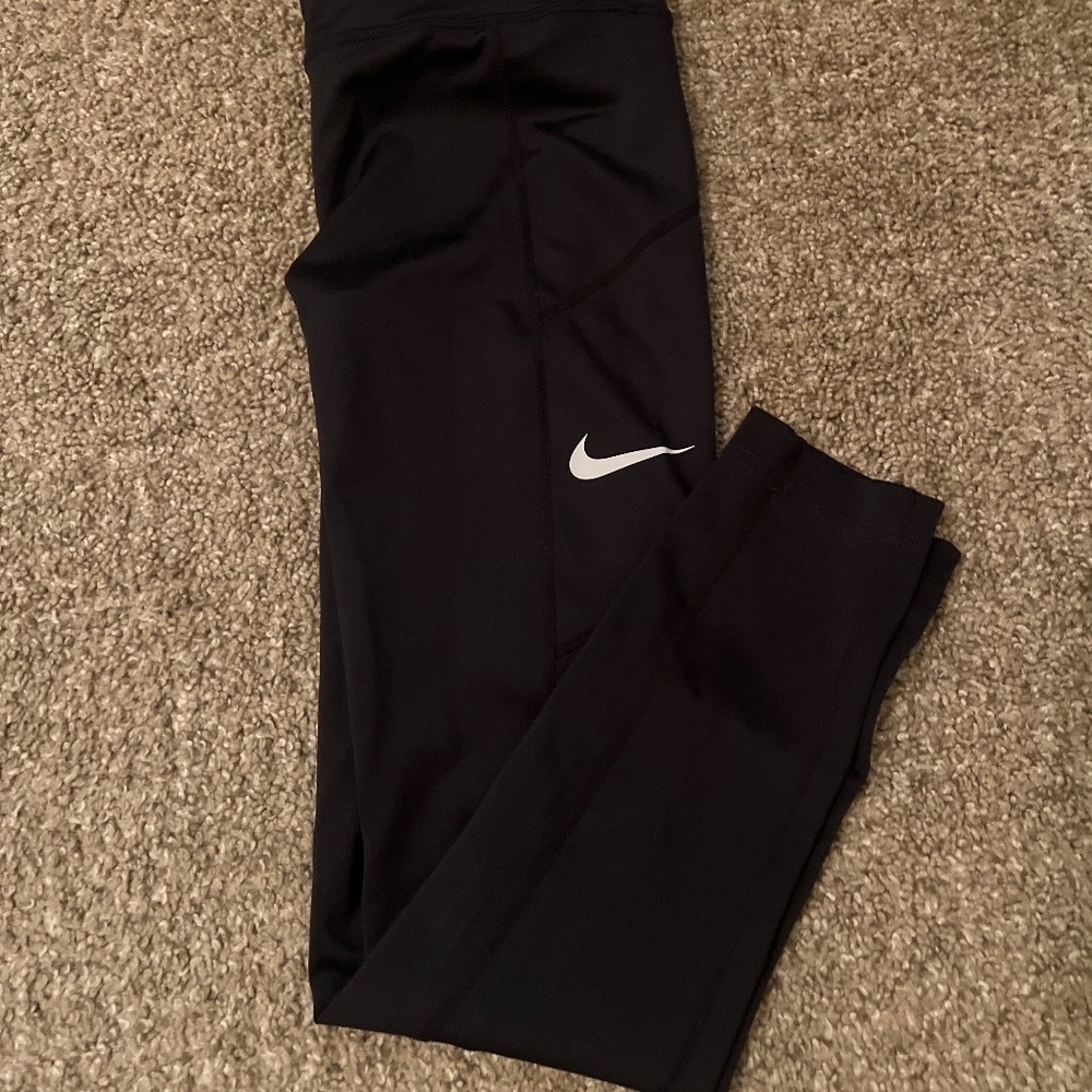 Like new Nike Girls leggings size Large